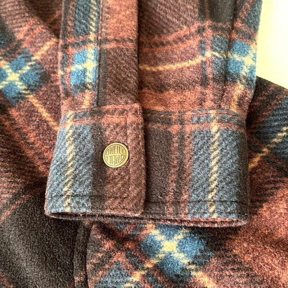 O’Neil ZUMA Super fleece Flannel Shirt Shacket Snap front closure Plaid women M - Picture 9 of 17